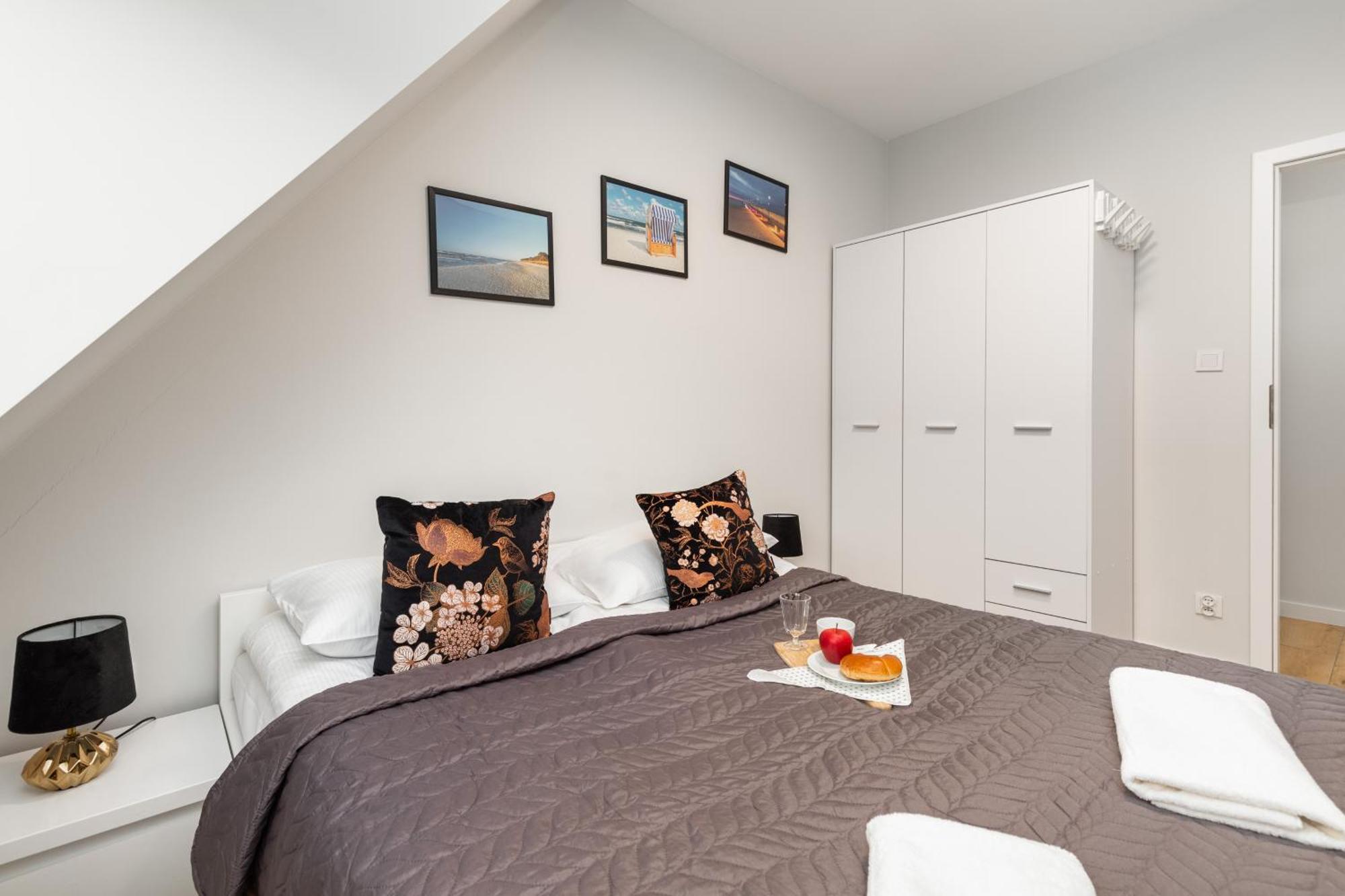 Apartamenty Kolo Brzegu By Noclegi Renters Kołobrzeg Exteriör bild